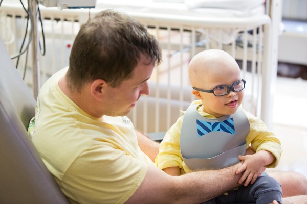 baby with his father